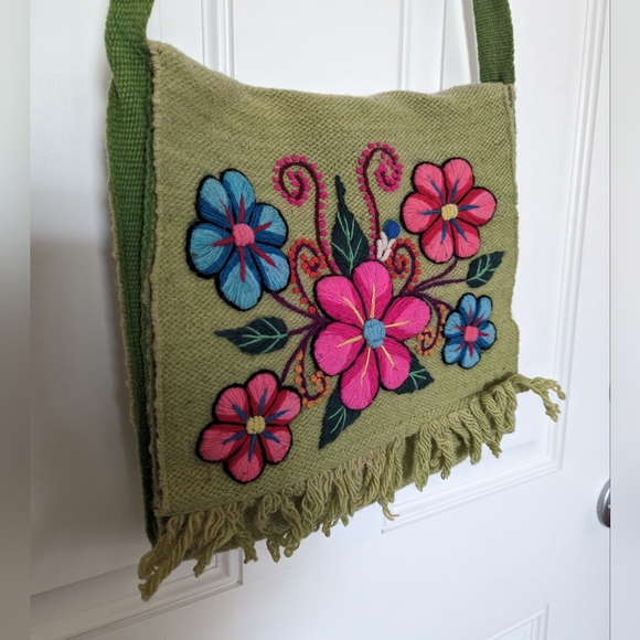 Embroidered Peruvian Bag - Picture 9 of 16